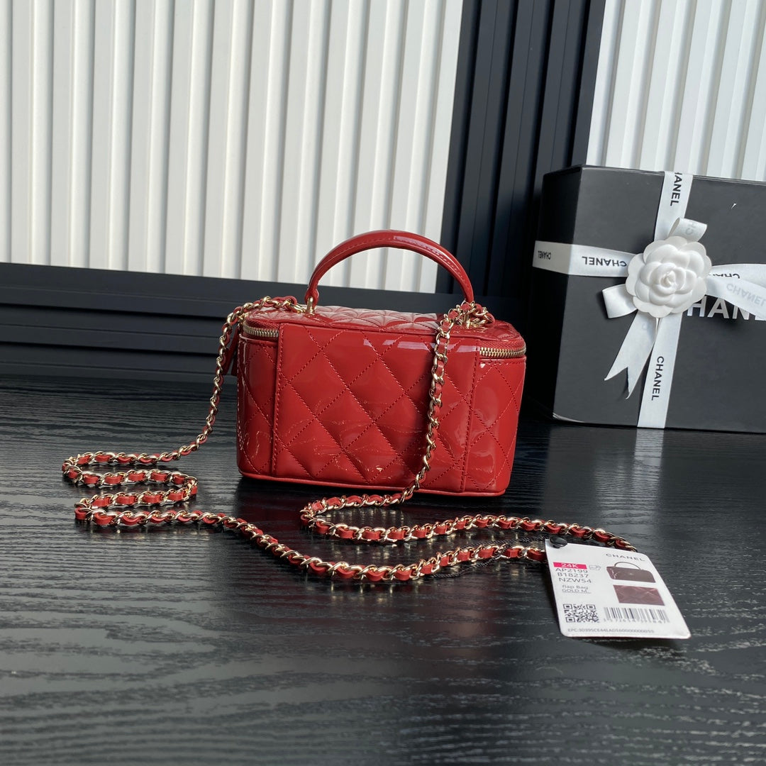CHANEL 25S VANITY CASE 17 IN DARK RED PATENT CALFSKIN GOLD HARDWARE